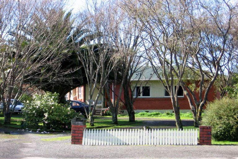 Photo of property in 15 Hinau Place, Lansdowne, Masterton, 5810