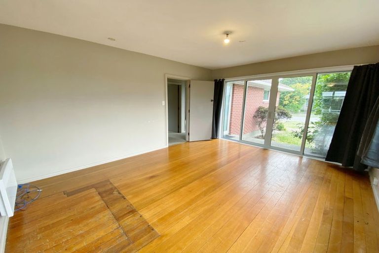 Photo of property in 9 Gladson Avenue, Sockburn, Christchurch, 8042