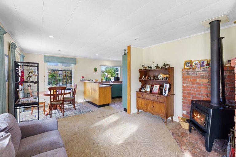 Photo of property in 92 Rahui Road, Otaki, 5512