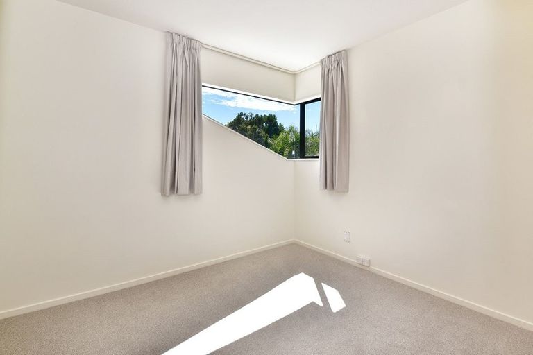 Photo of property in 17a Duncansby Road, Stanmore Bay, Whangaparaoa, 0932