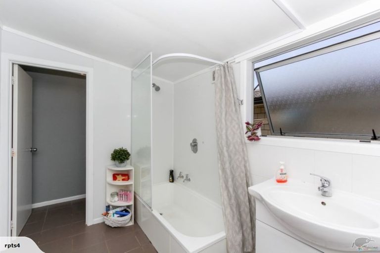 Photo of property in 39 Mouatt Street, Waitara, 4320