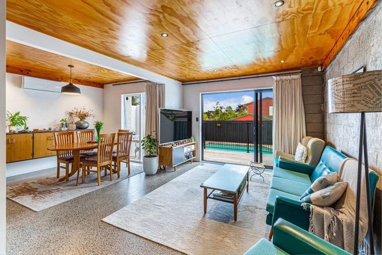 Photo of property in 16a Matuhi Rise, Henderson, Auckland, 0612