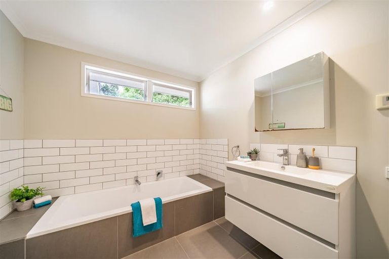 Photo of property in 30 Marlborough Street, Silverstream, Upper Hutt, 5019