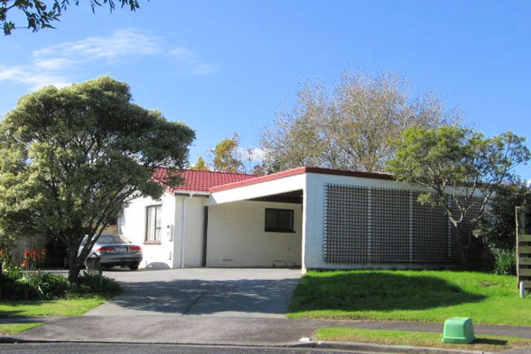 Photo of property in 18 Courant Place, Clover Park, Auckland, 2019