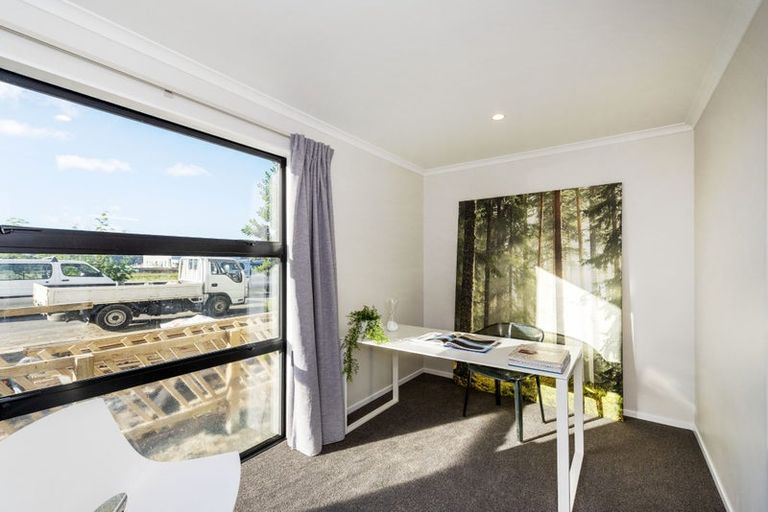 Photo of property in 81 Glidepath Road, Hobsonville, Auckland, 0616