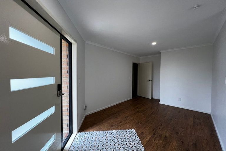 Photo of property in 45 Condor Place, Unsworth Heights, Auckland, 0632