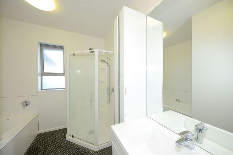 Photo of property in 69 Westpark Drive, Burnside, Christchurch, 8053