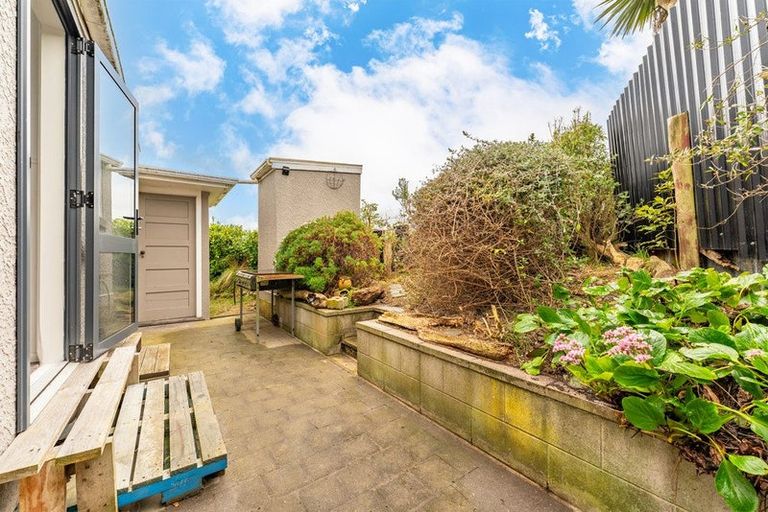 Photo of property in 42 Stirling Street, Kakanui, Oamaru, 9495