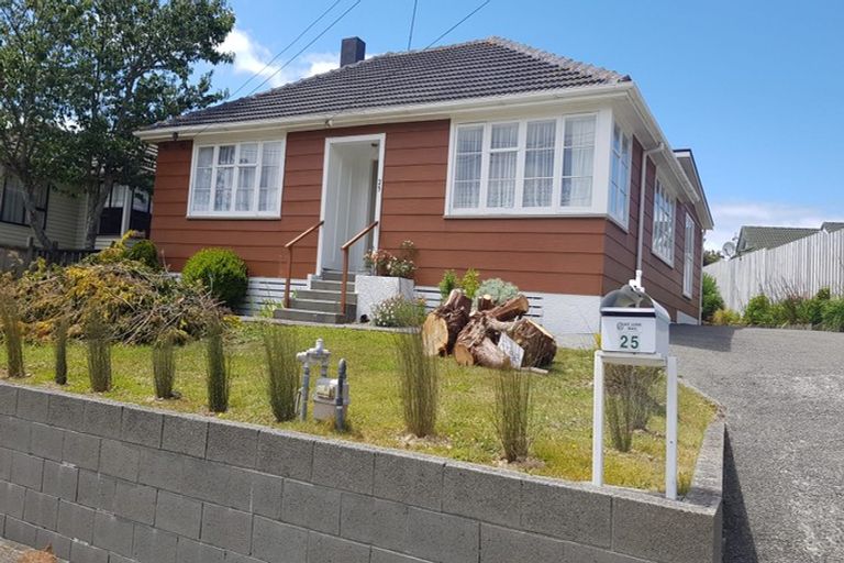 Photo of property in 25 Kipling Street, Johnsonville, Wellington, 6037