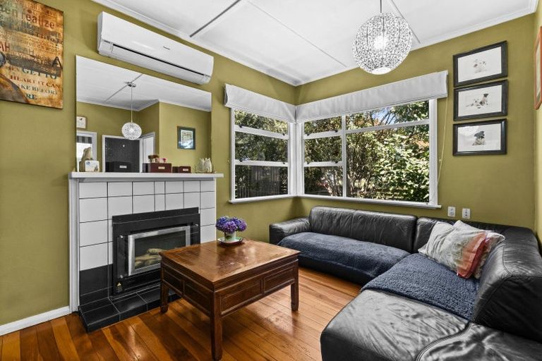 Photo of property in 114 Mayfair Avenue, Mayfair, Hastings, 4122