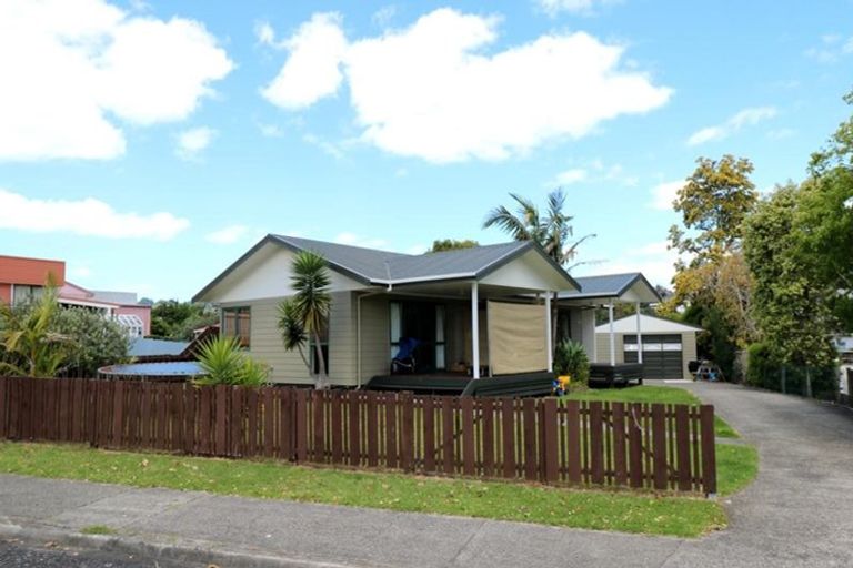 Photo of property in 107 Achilles Avenue, Whangamata, 3620