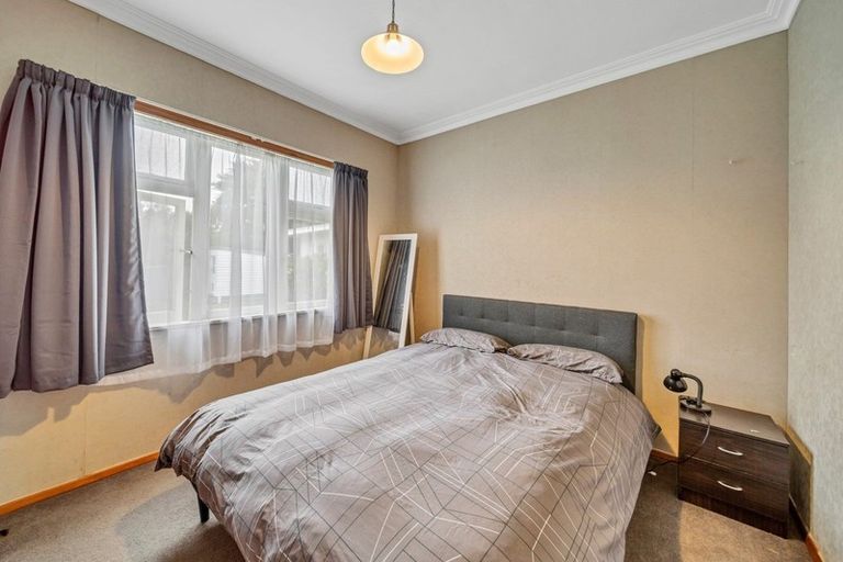 Photo of property in 4 Goodson Place, Hawera, 4610