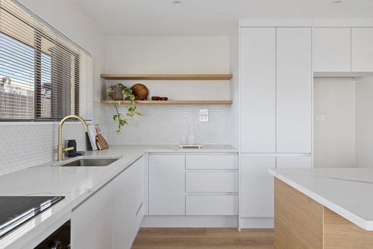 Photo of property in 1/43 Watea Road, Torbay, Auckland, 0630