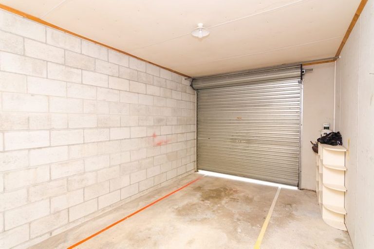 Photo of property in 15b Reading Street, Greytown, 5712