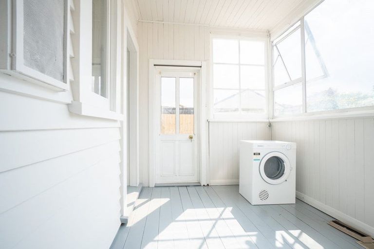 Photo of property in 15a Leeds Street, Milson, Palmerston North, 4414