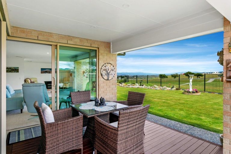 Photo of property in 52 Huka Heights Drive, Rangatira Park, Taupo, 3330