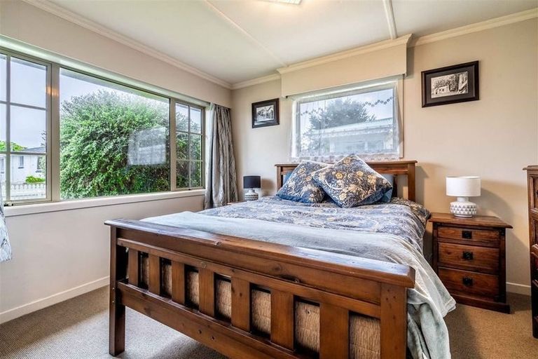 Photo of property in 52 Helmsdale Street, Waverley, Invercargill, 9810