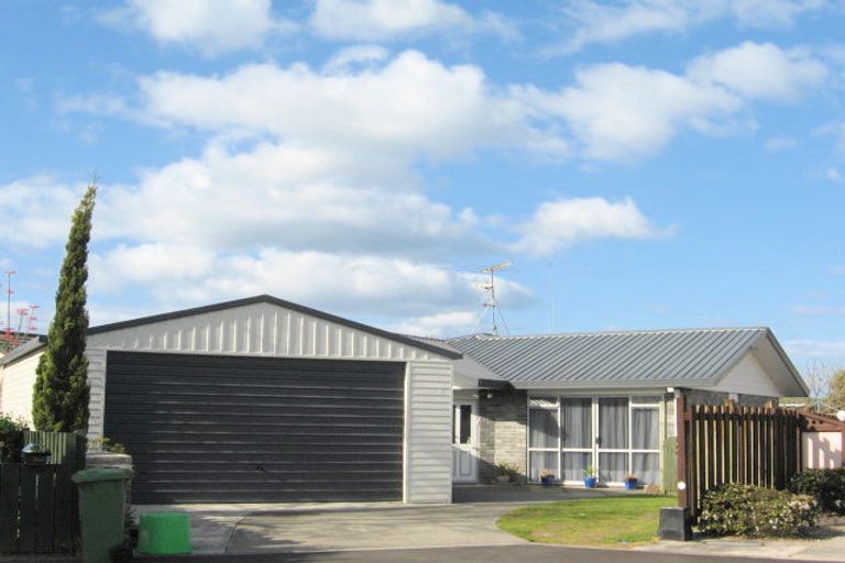 Photo of property in 11 Mackie Place, Papamoa Beach, Papamoa, 3118