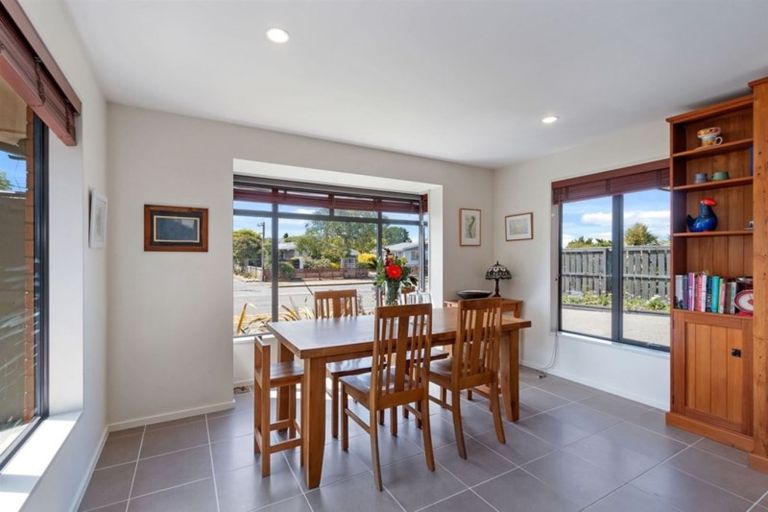 Photo of property in 46 Inwoods Road, Parklands, Christchurch, 8083