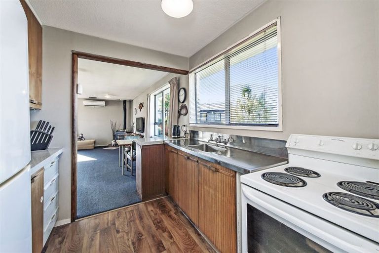 Photo of property in 13 Meon Street, Aranui, Christchurch, 8061