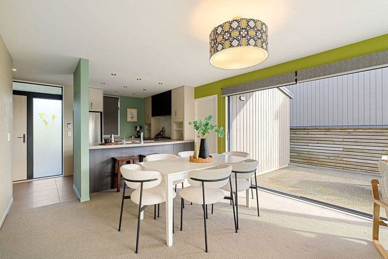 Photo of property in 17 Lacebark Lane, Woodridge, Wellington, 6037