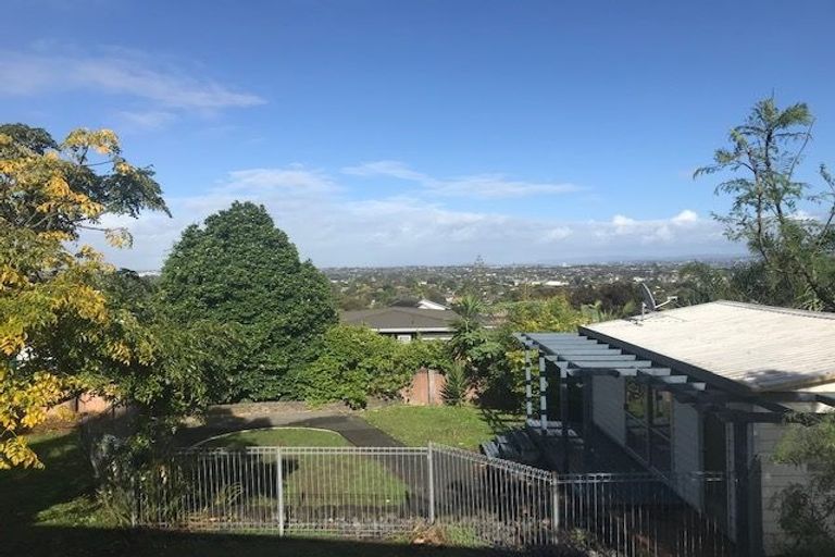 Photo of property in 50 Bleakhouse Road, Howick, Auckland, 2014