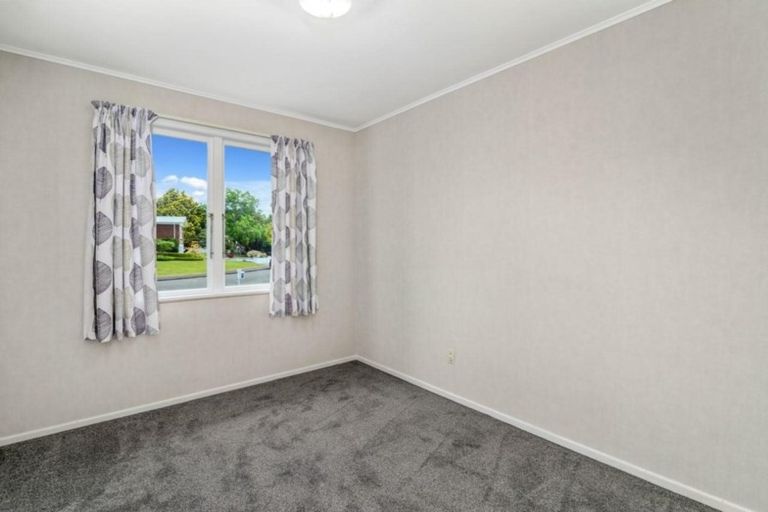 Photo of property in 6 Delphi Place, Sunnybrook, Rotorua, 3015