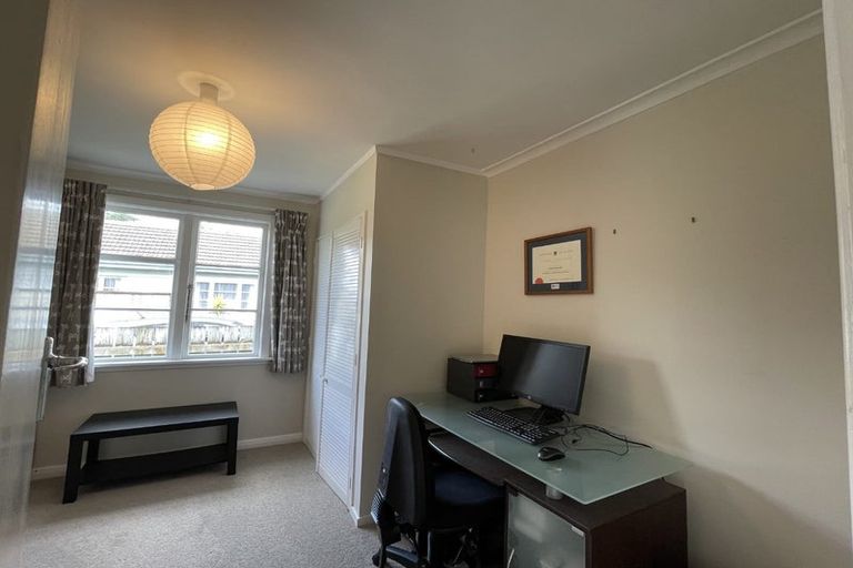 Photo of property in 15 Rossiter Street, Tawa, Wellington, 5028