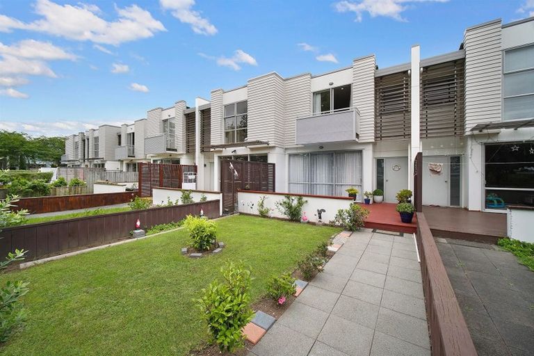 Photo of property in 26 Willow Camp Road, Takanini, 2112