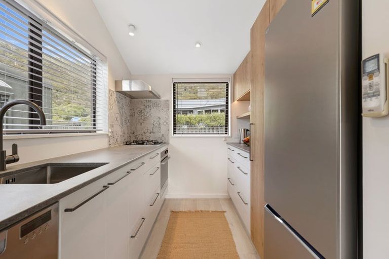 Photo of property in 1992 Queen Charlotte Drive, Momorangi Bay, Picton, 7281