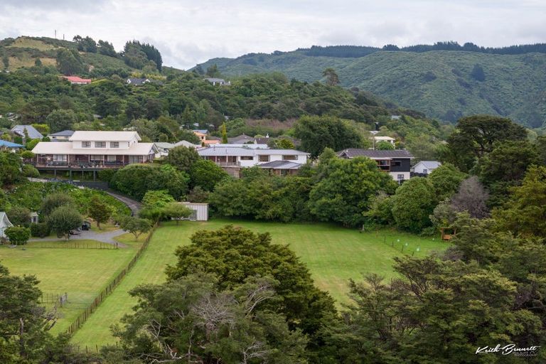 Photo of property in 115 Gemstone Drive, Birchville, Upper Hutt, 5018