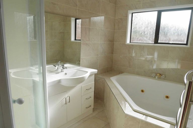 Photo of property in 16 Siska Place, Upper Riccarton, Christchurch, 8041