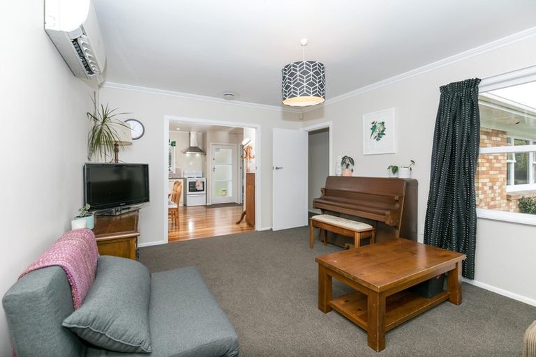 Photo of property in 70 Mount View Road, Melville, Hamilton, 3206