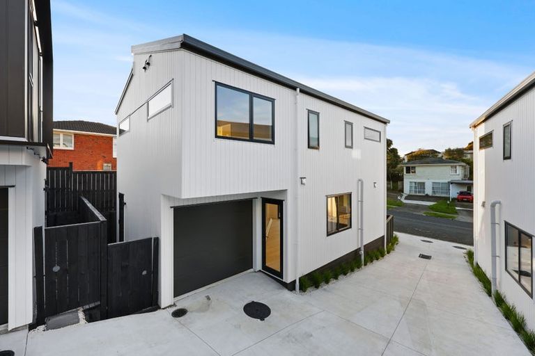 Photo of property in 13a Meadway, Sunnyhills, Auckland, 2010
