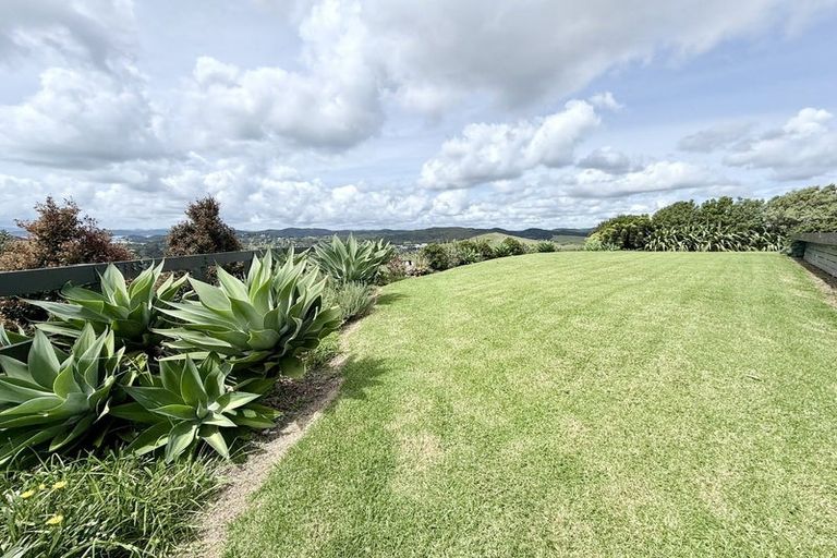 Photo of property in 157 Tui Glen Road, Haruru, 0204