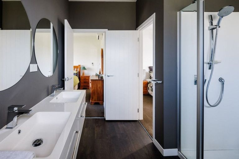 Photo of property in 42 Williamson Street, Cambridge, 3434