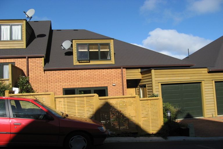 Photo of property in 45 Futuna Close, Karori, Wellington, 6012