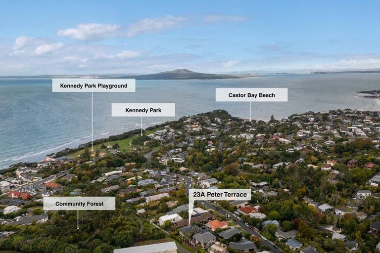 Photo of property in 23a Peter Terrace, Castor Bay, Auckland, 0620