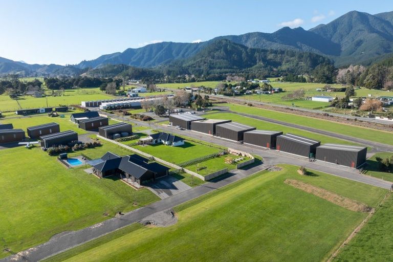 Photo of property in Koromiko Airpark, 4 Sirocco Place, Koromiko, Blenheim, 7273
