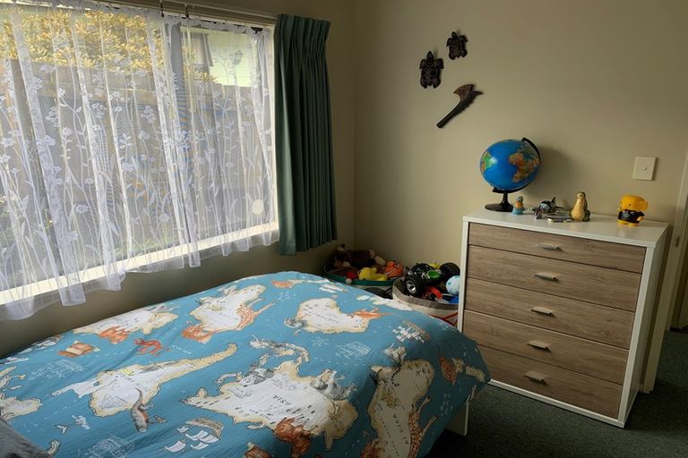 Photo of property in 32a Pine Road, Orewa, 0931