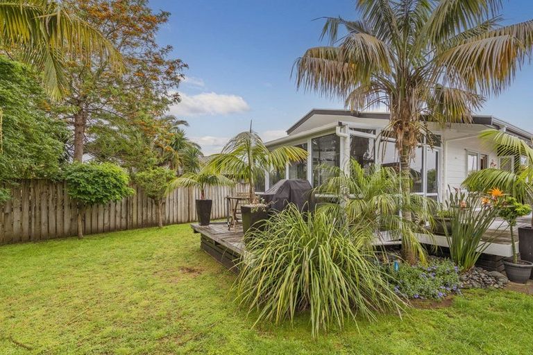 Photo of property in 39 Cholmondeley Crescent, Whitianga, 3510