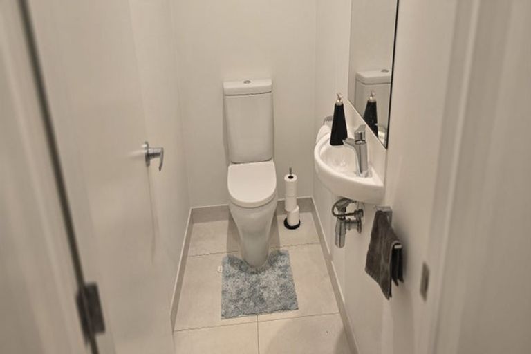 Photo of property in 58 Matairangi Avenue, Totara Heights, Auckland, 2105