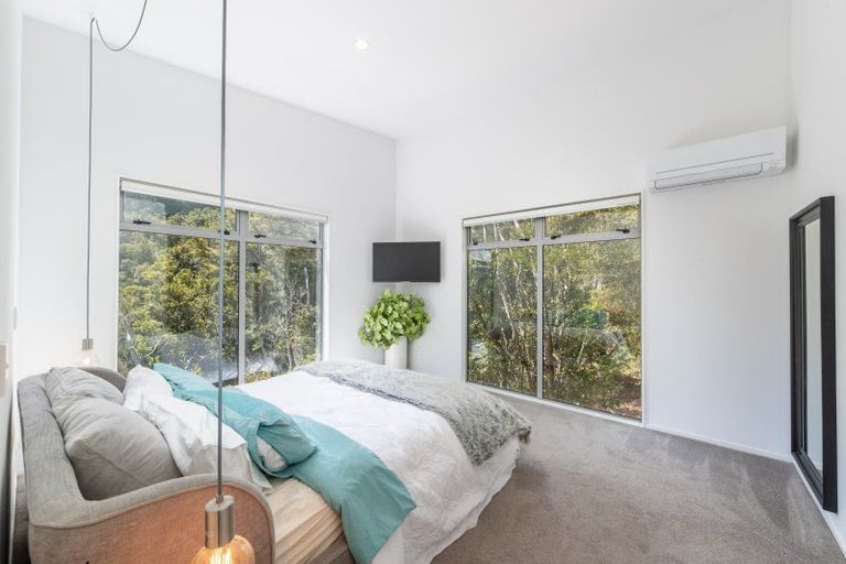 Photo of property in 32 Mount Marua Way, Timberlea, Upper Hutt, 5018