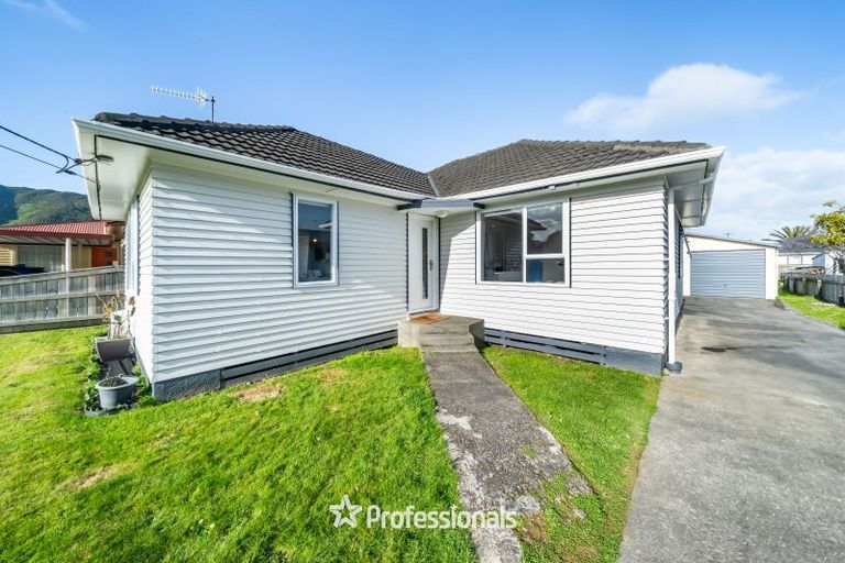 Photo of property in 11 Bythell Street, Wainuiomata, Lower Hutt, 5014