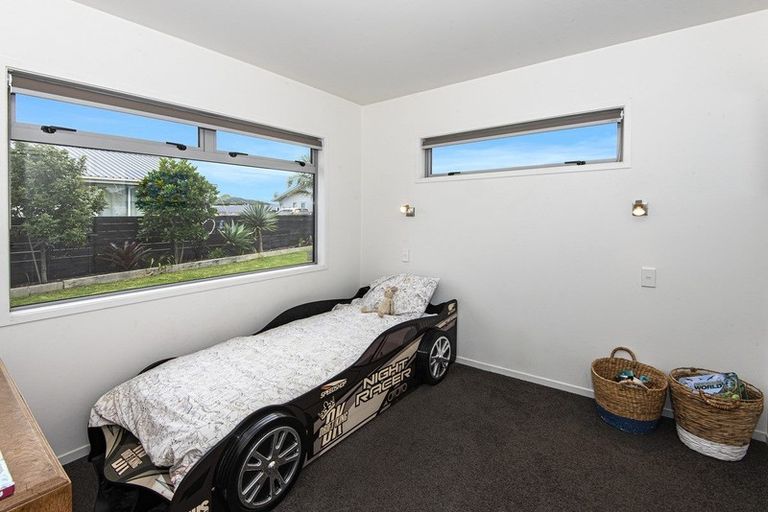 Photo of property in 28d Marram Place, Mangawhai Heads, Mangawhai, 0505