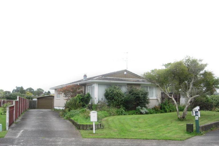 Photo of property in 17 Ellison Place, Pakuranga Heights, Auckland, 2010