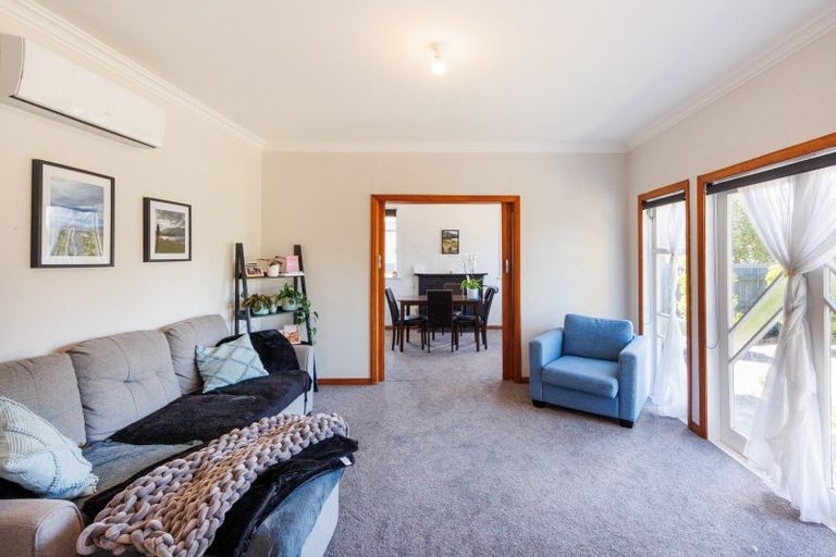 Photo of property in 27 Knowles Street, Terrace End, Palmerston North, 4410