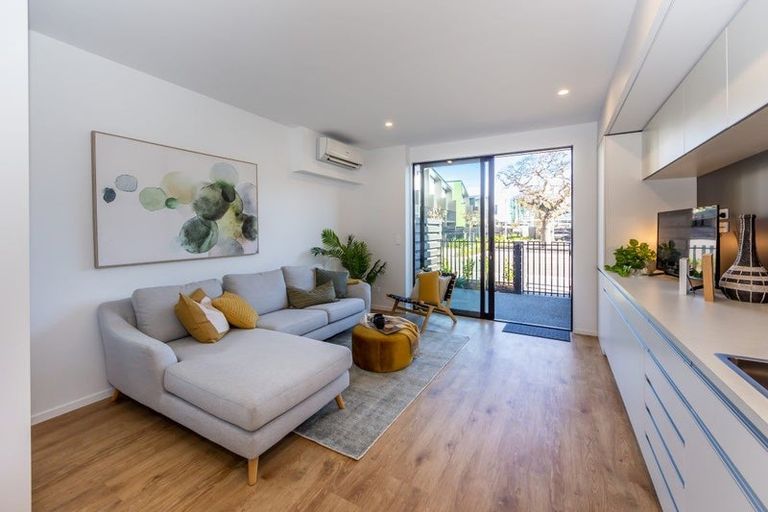 Photo of property in 21/6 Waverley Street, Sydenham, Christchurch, 8023