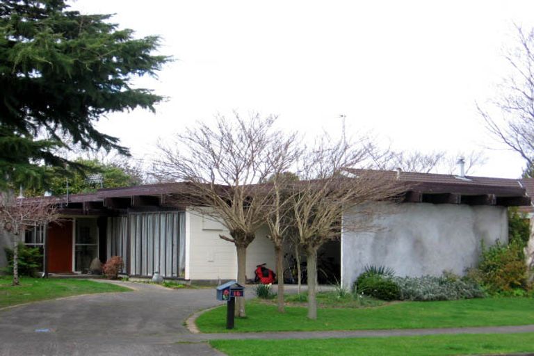 Photo of property in 16 Truscott Grove, Awapuni, Palmerston North, 4412