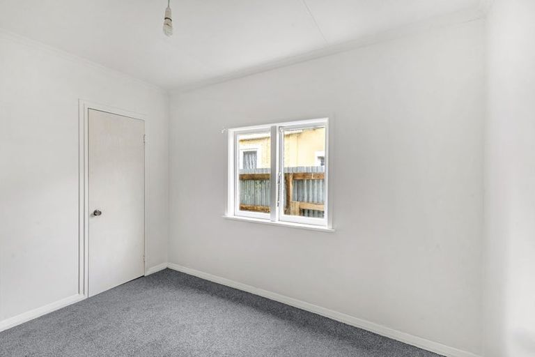 Photo of property in 5 Seafront Road, Castlecliff, Whanganui, 4501